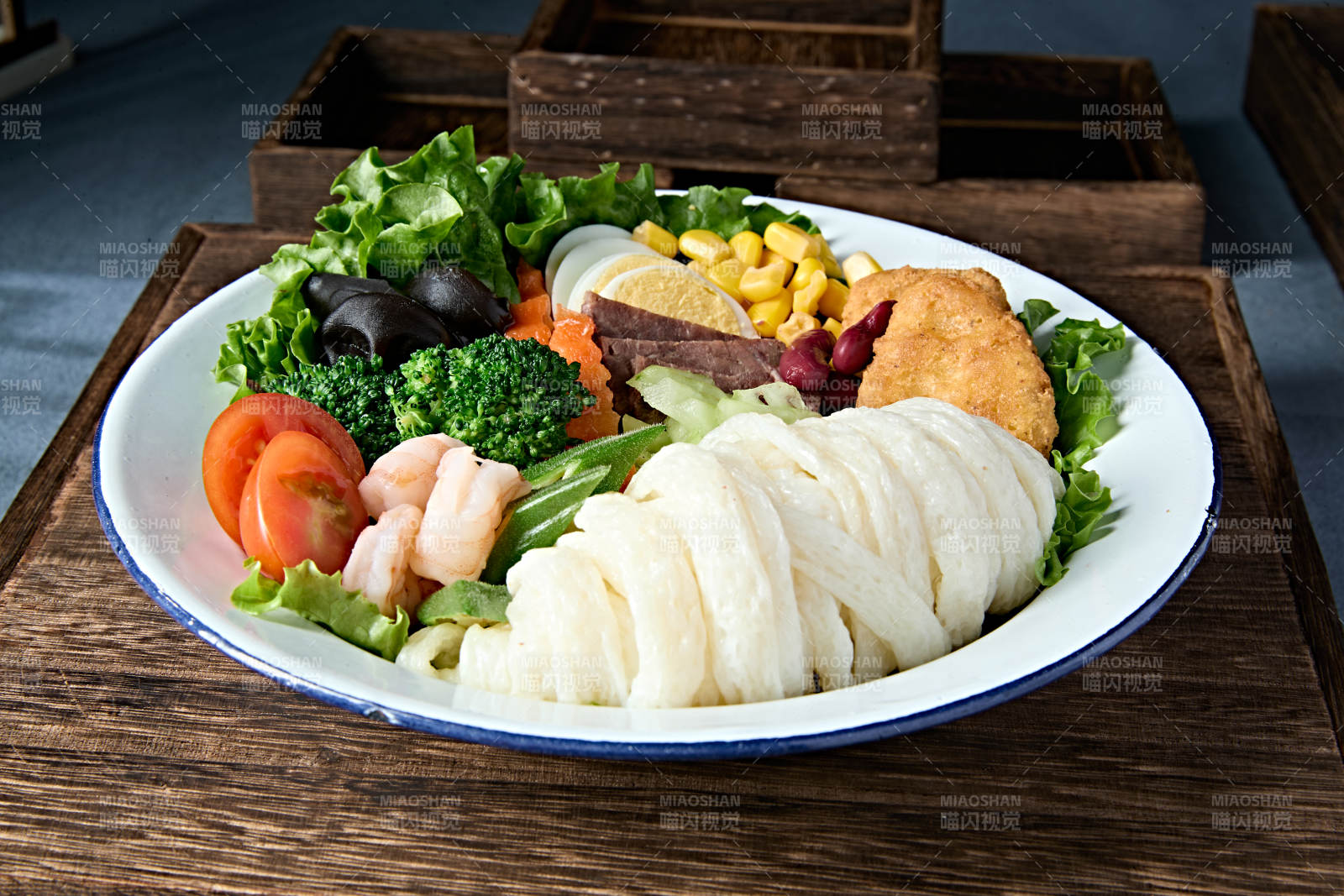 牛筋面为主的轻食健康减脂餐图片