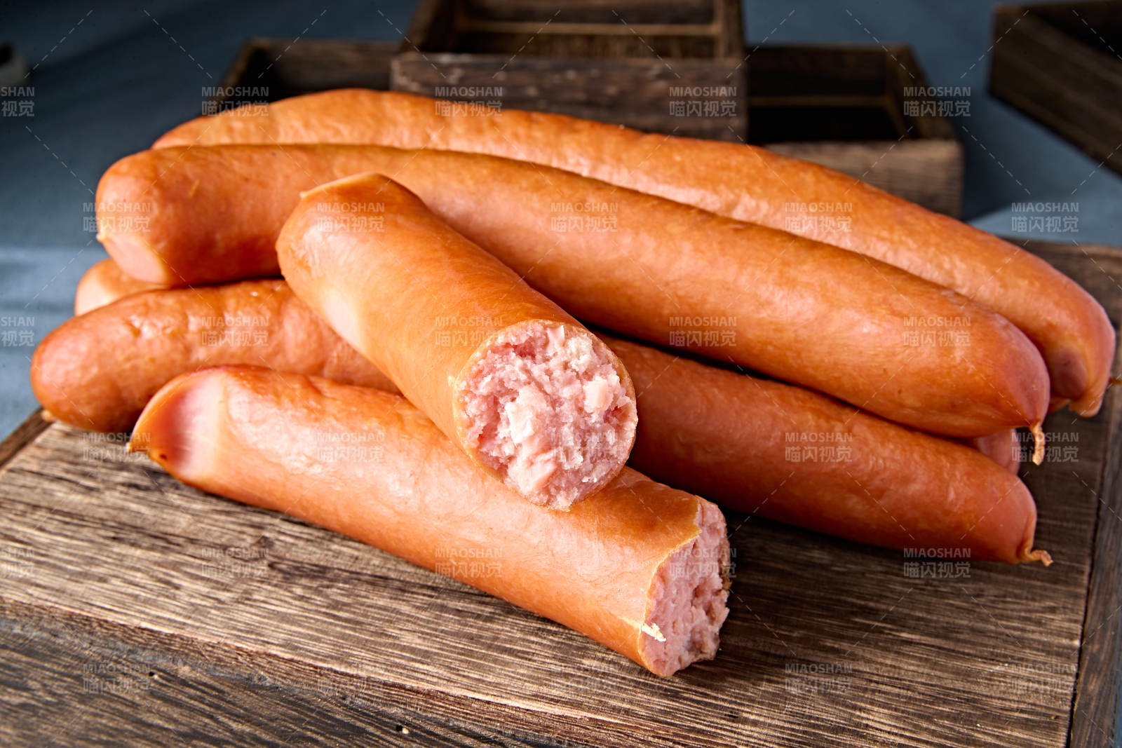 美味蒜香手掰肠图片