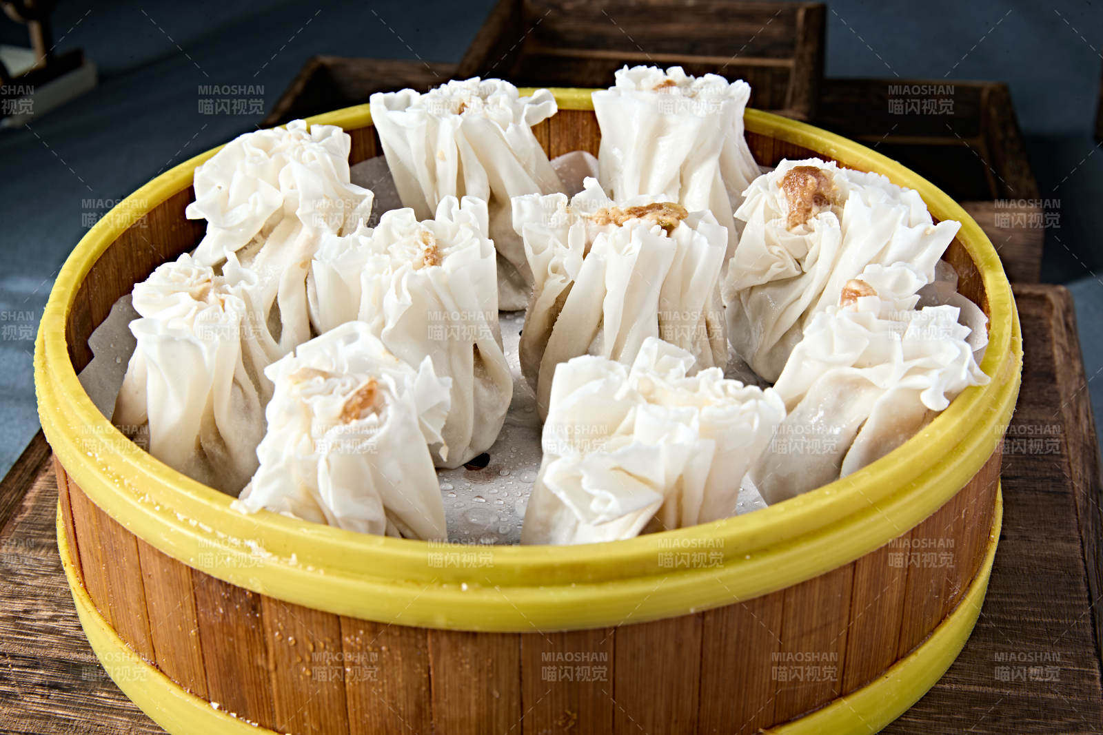 地方特色美食内蒙肉馅烧麦图片