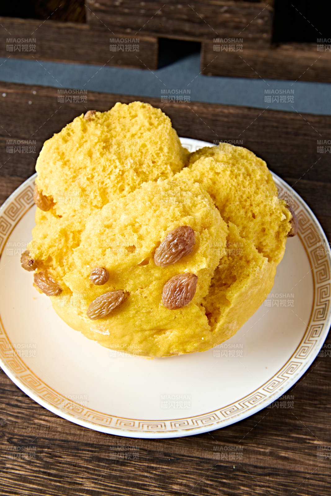 农家美食香蒸开花黄馍馍图片