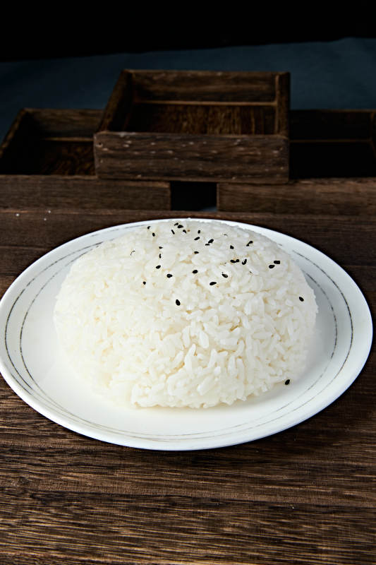 香喷喷的现蒸白米饭图片