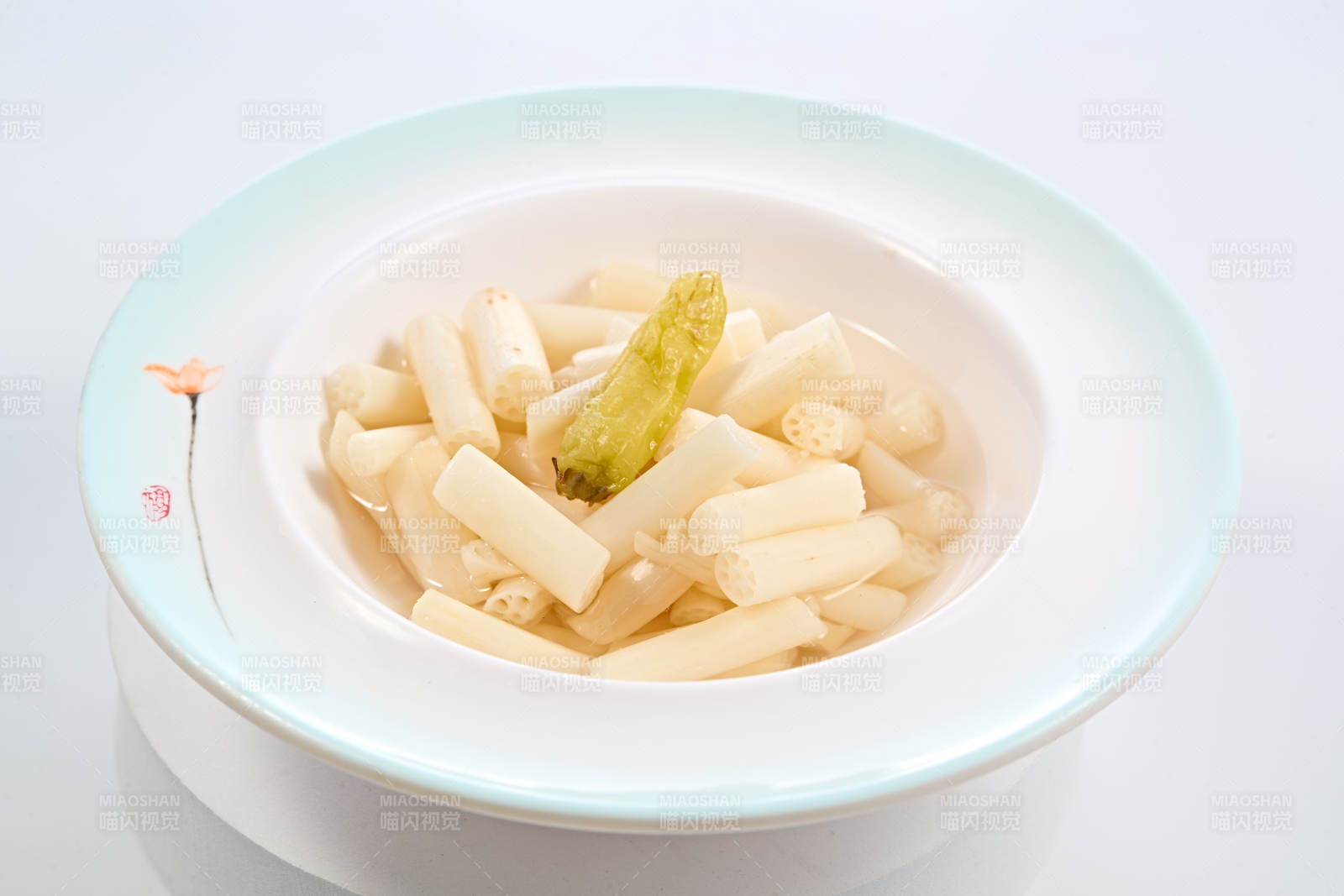 佐酒小吃泡椒小莲藕段图片