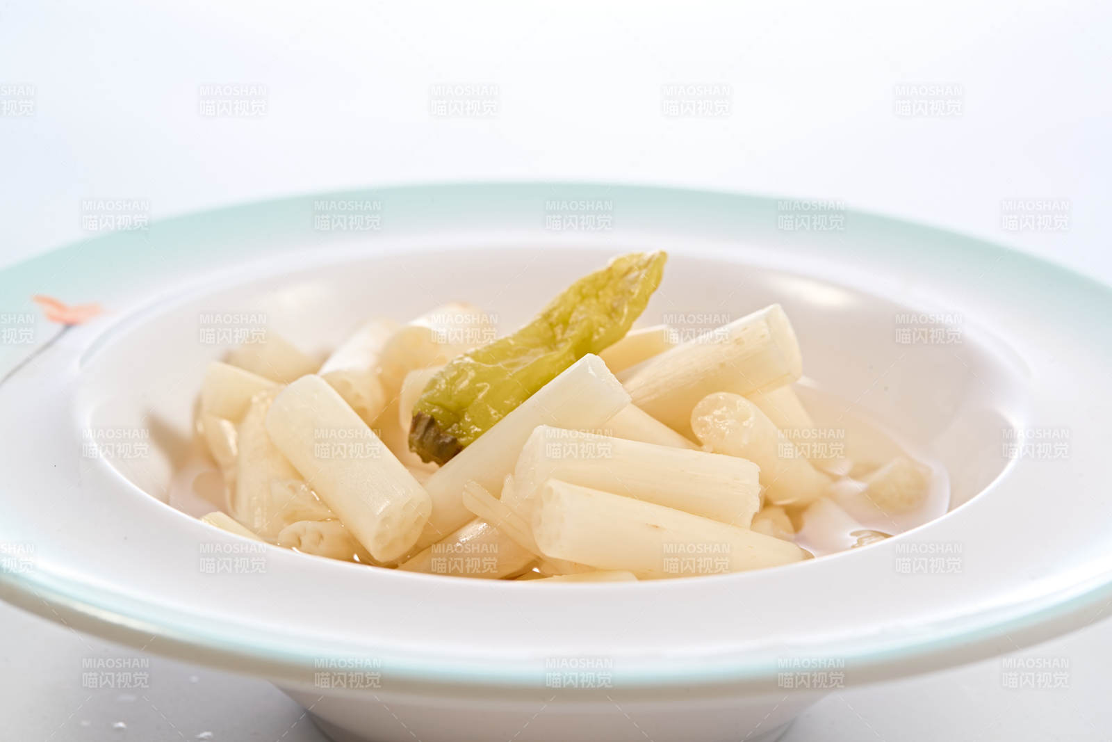 佐酒小吃泡椒小莲藕段图片