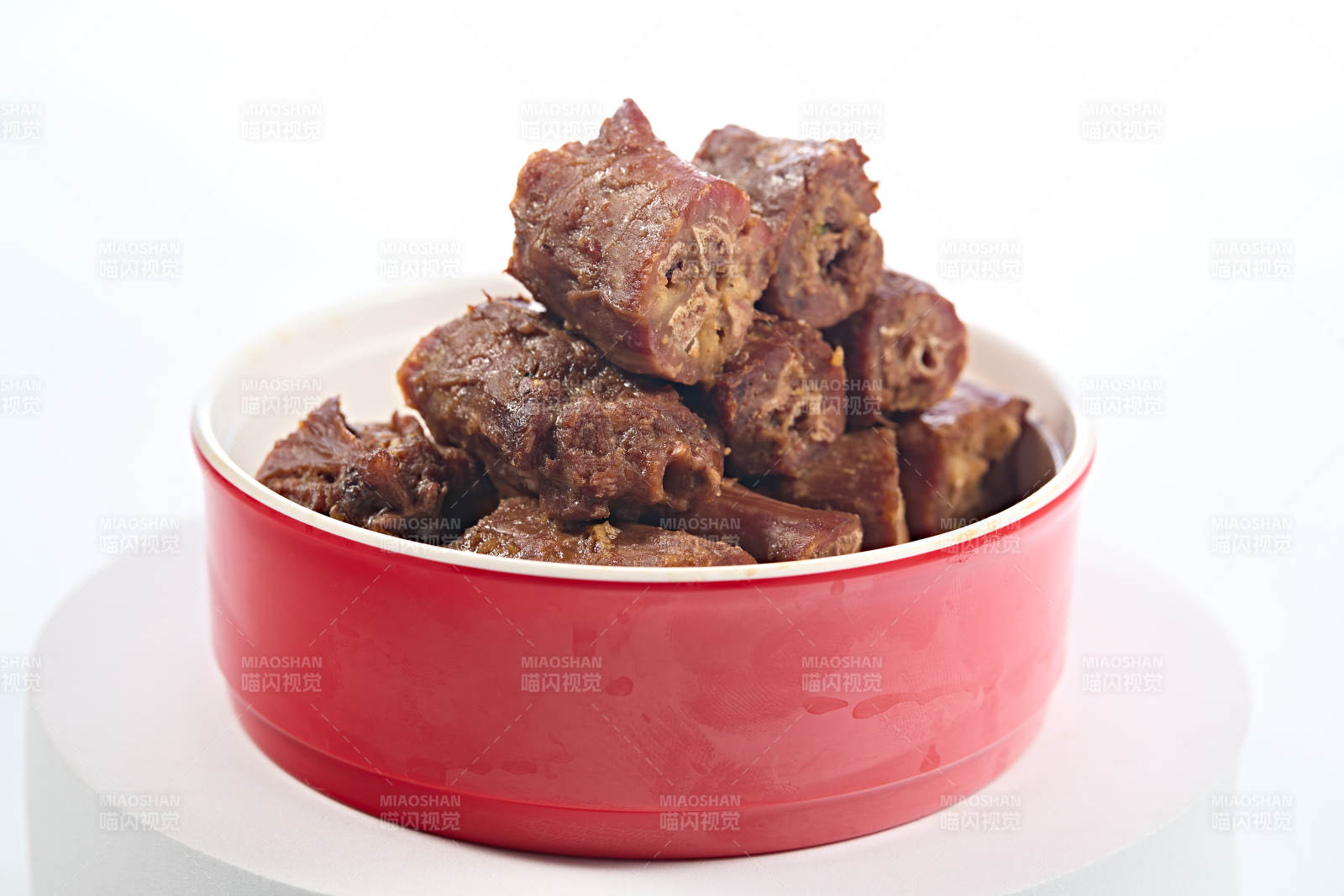 开袋即食武汉辣鸭脖图片