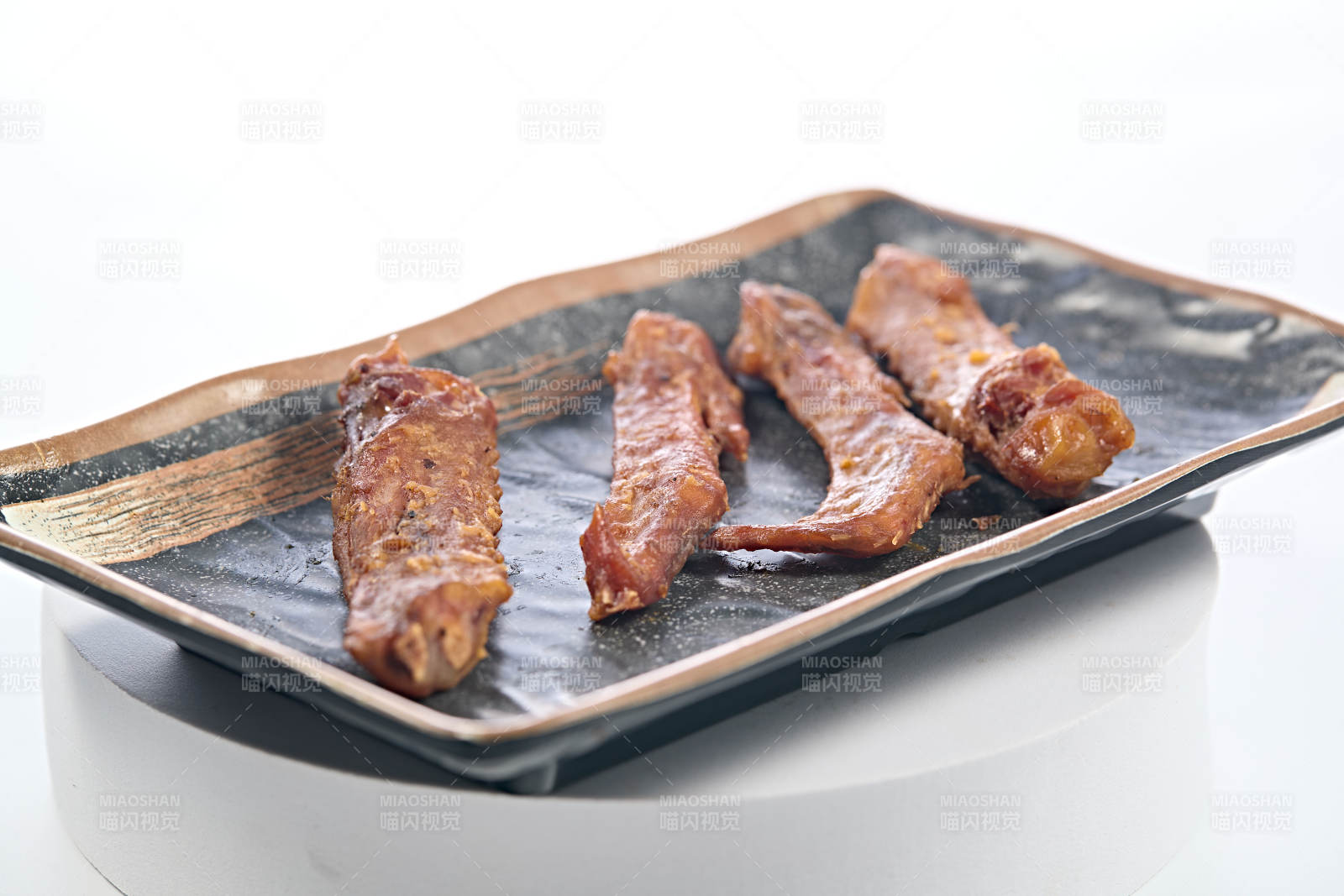 开袋即食武汉辣鸭翅图片