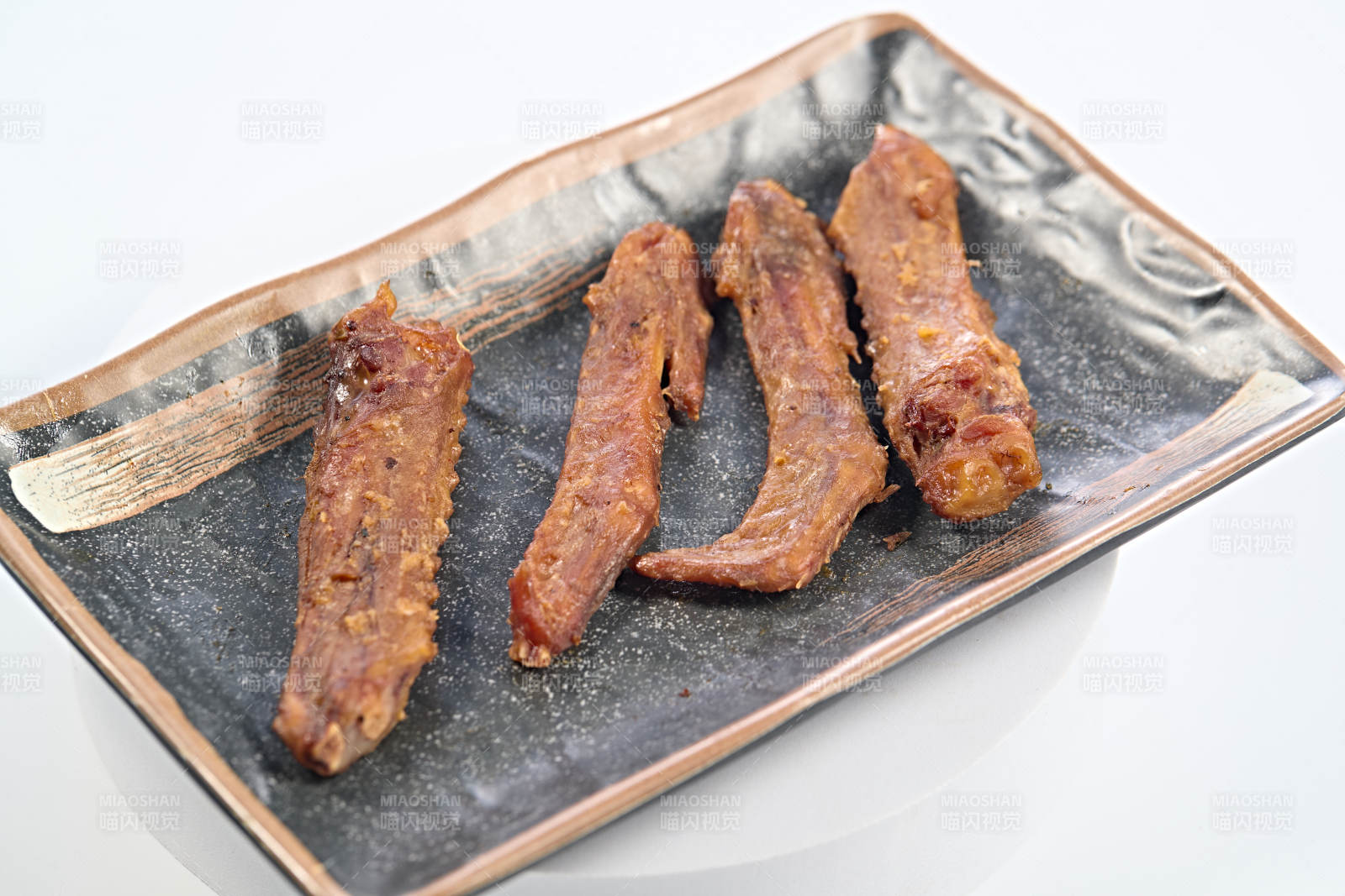 开袋即食武汉辣鸭翅图片