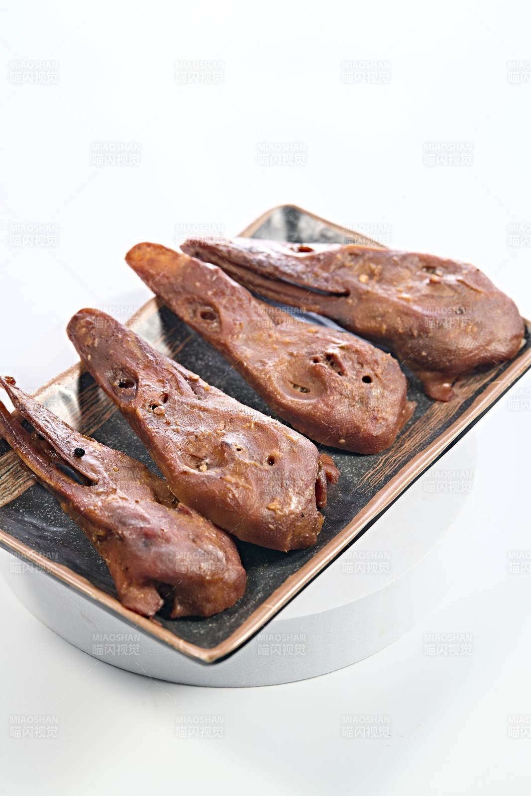 开袋即食武汉辣鸭头图片