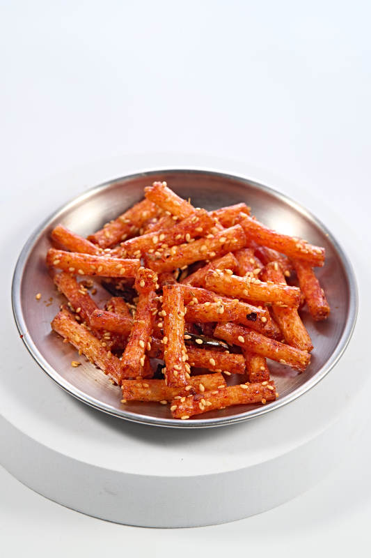 休闲小吃麻辣辣条图片