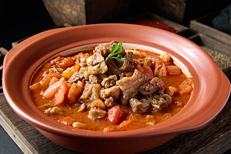 砂锅浓汤西红柿炖牛腩图片