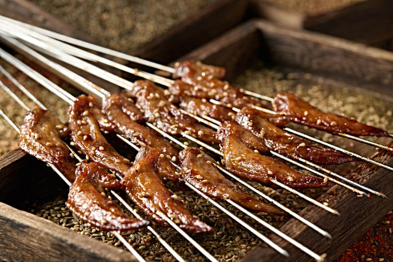 特色烧烤 炭烤鸡翅尖图片
