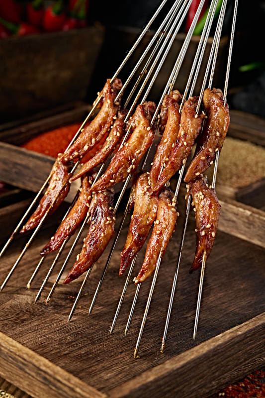 特色烧烤 炭烤鸡翅尖图片