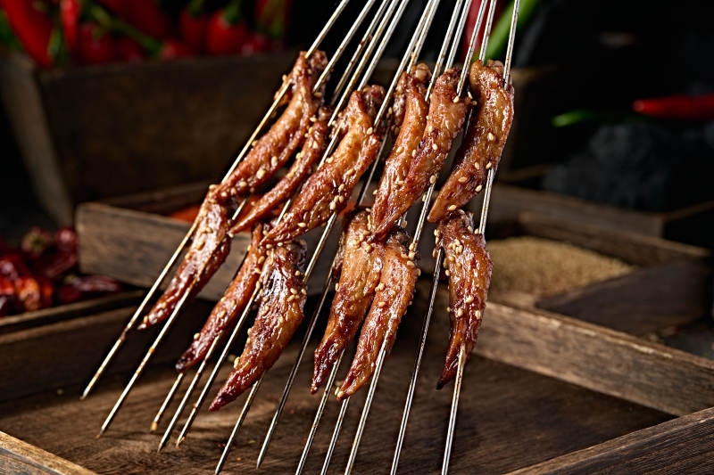 特色烧烤 炭烤鸡翅尖图片