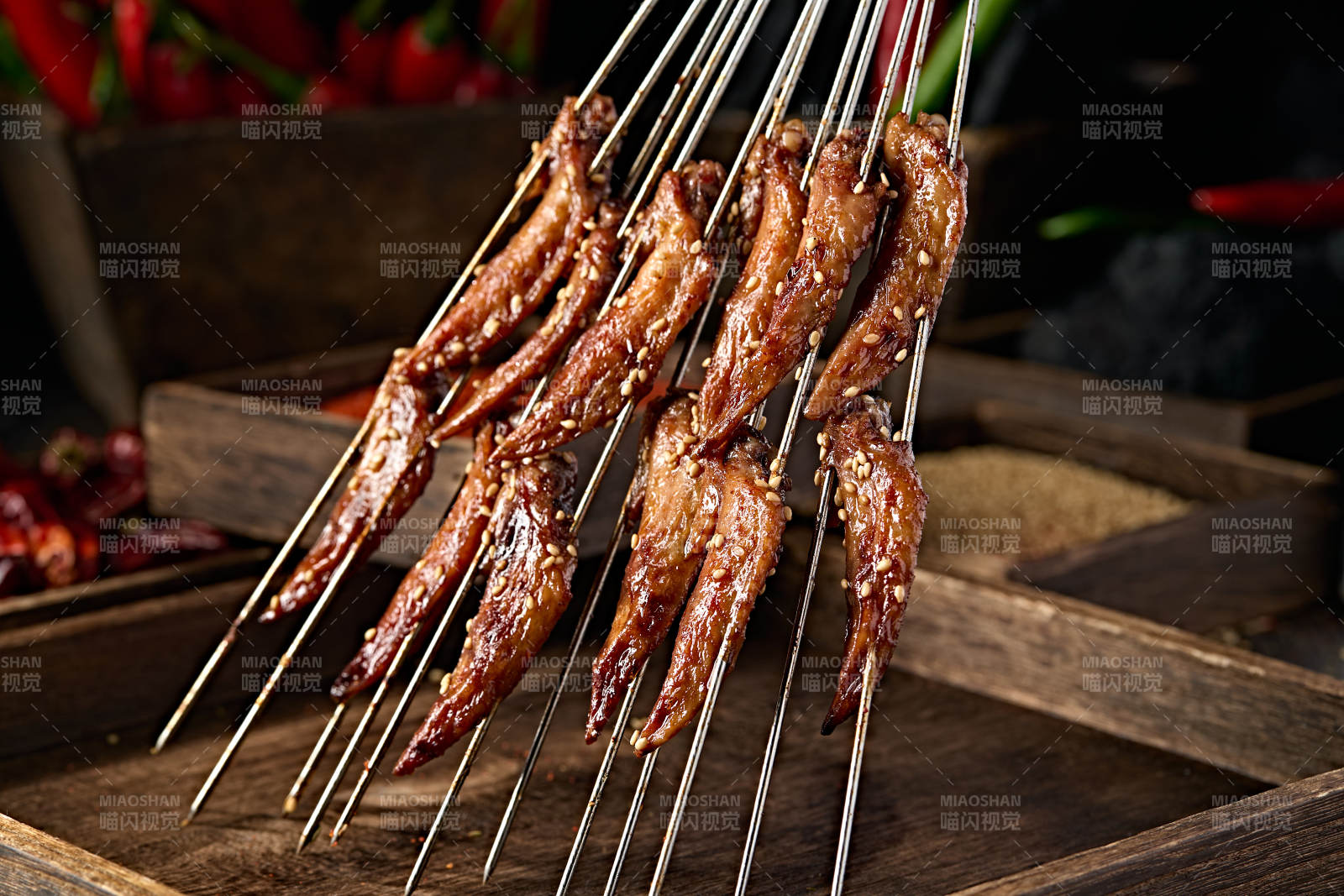 特色烧烤 炭烤鸡翅尖图片
