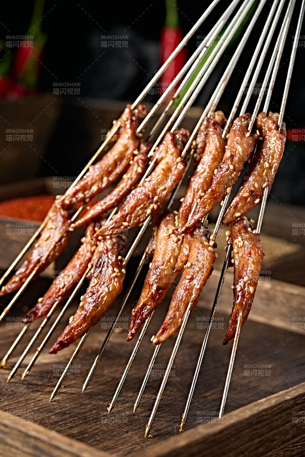 特色烧烤 炭烤鸡翅尖图片