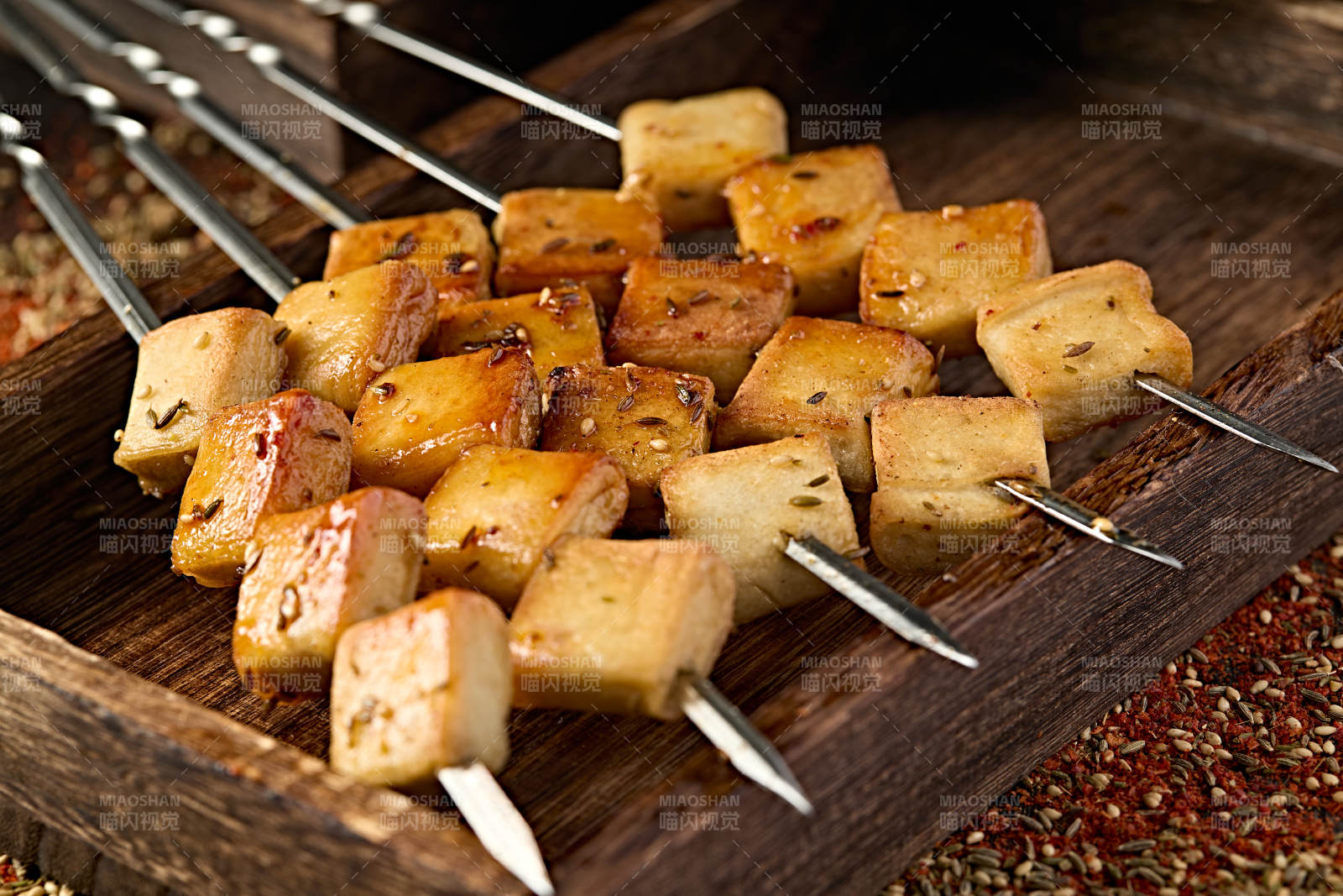 美味烧烤炭烤美味鱼豆腐图片