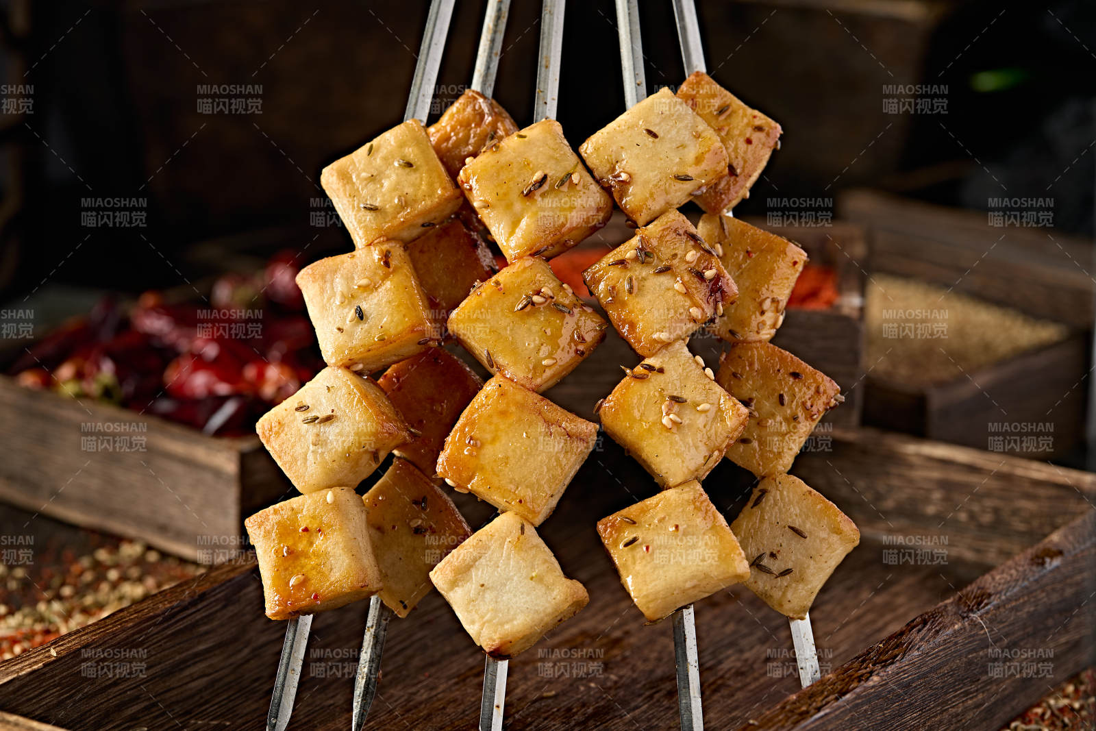 美味烧烤炭烤美味鱼豆腐图片