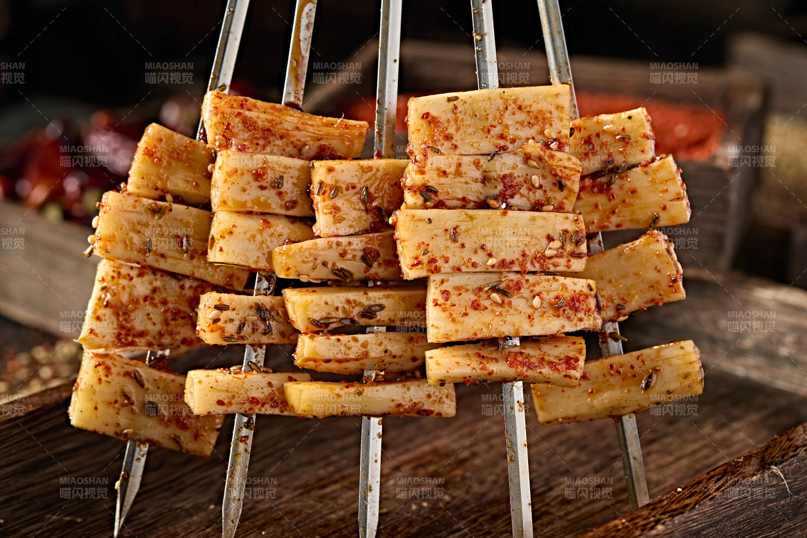 美味烧烤炭烤羊板筋图片