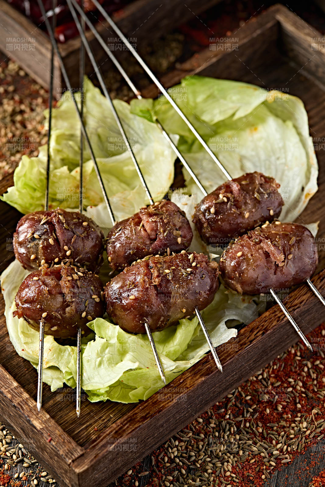 特色美味烧烤炭烤自制QQ肠图片