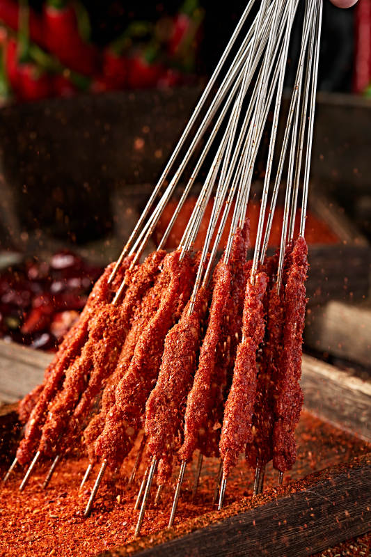 锦州特色辣子生鲜牛肉串刺身图片