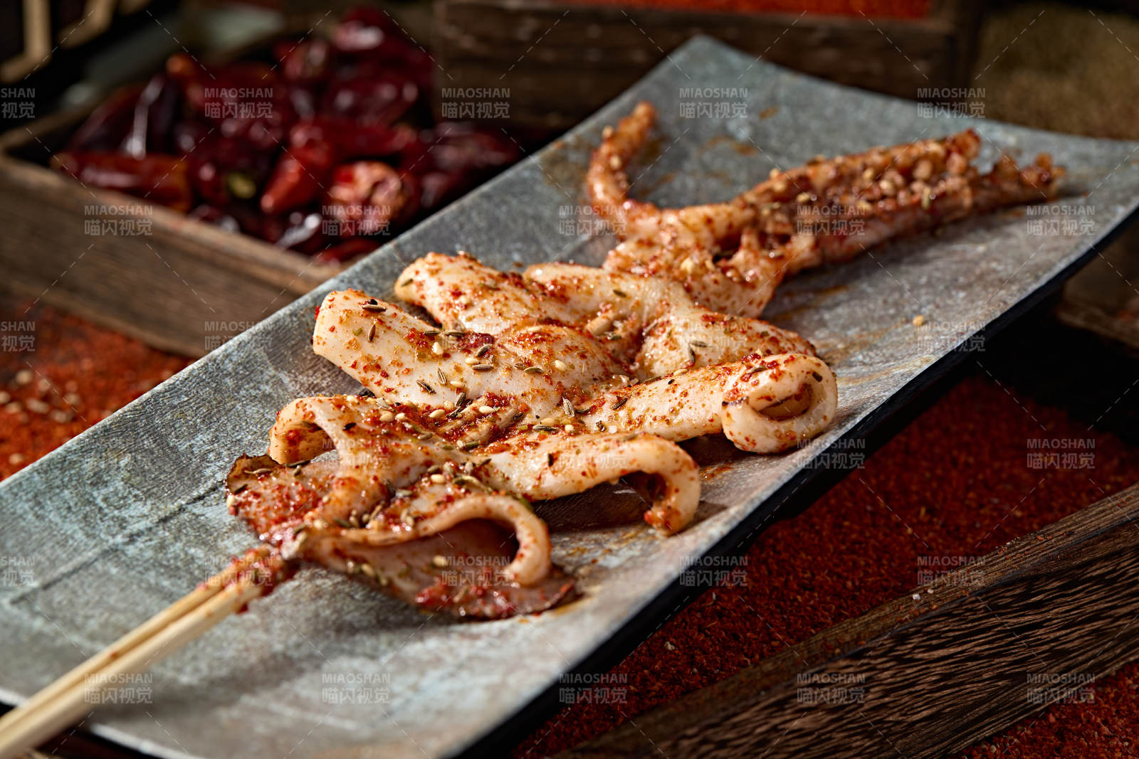 风味铁板香烤大鱿鱼图片