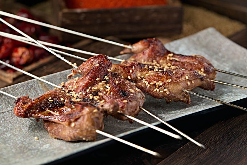 锦州烧烤炭烤养殖鹌鹑图片