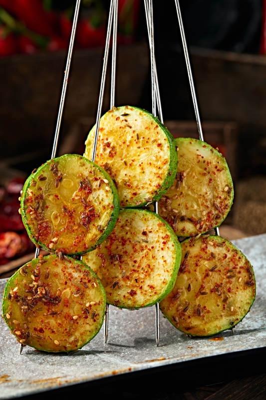 美味炭烤西葫芦片图片