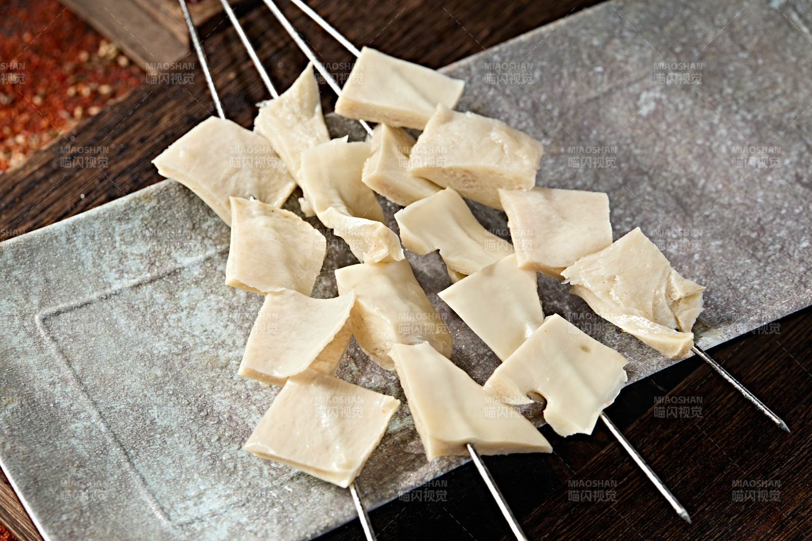 烧烤食材牛心管黄喉片图片