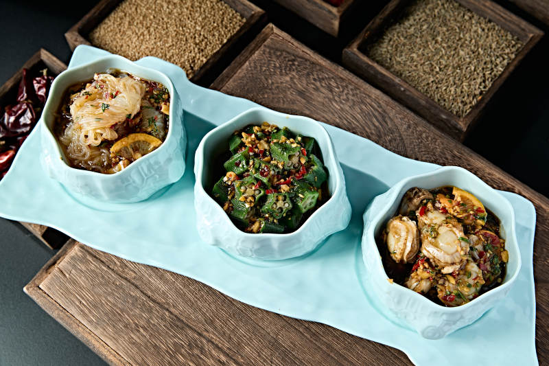 柠檬酸汤拌魔芋丝 秋葵 扇贝丁图片