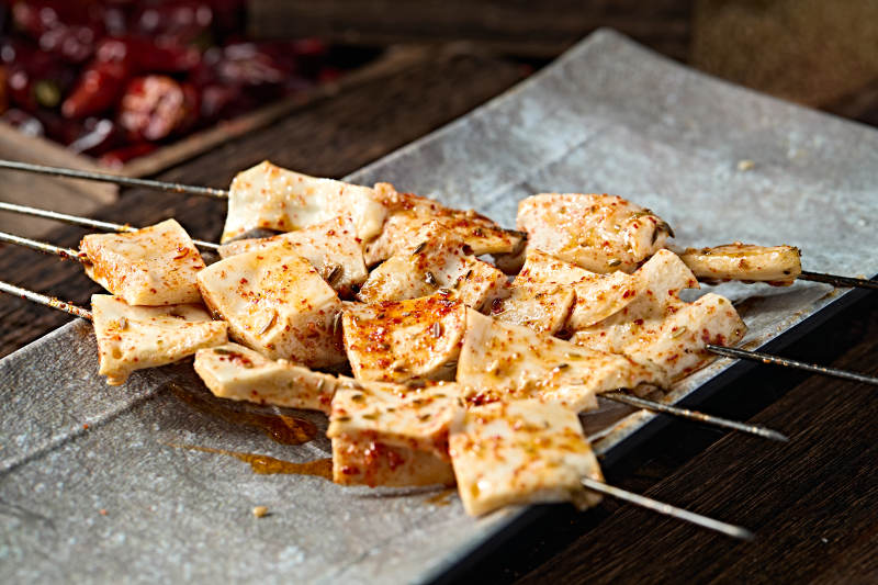 美味烧烤炭烤牛心管黄喉片图片