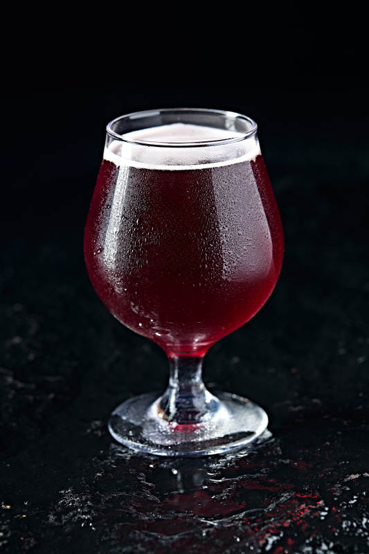 自制醇香冰镇精酿啤酒图片