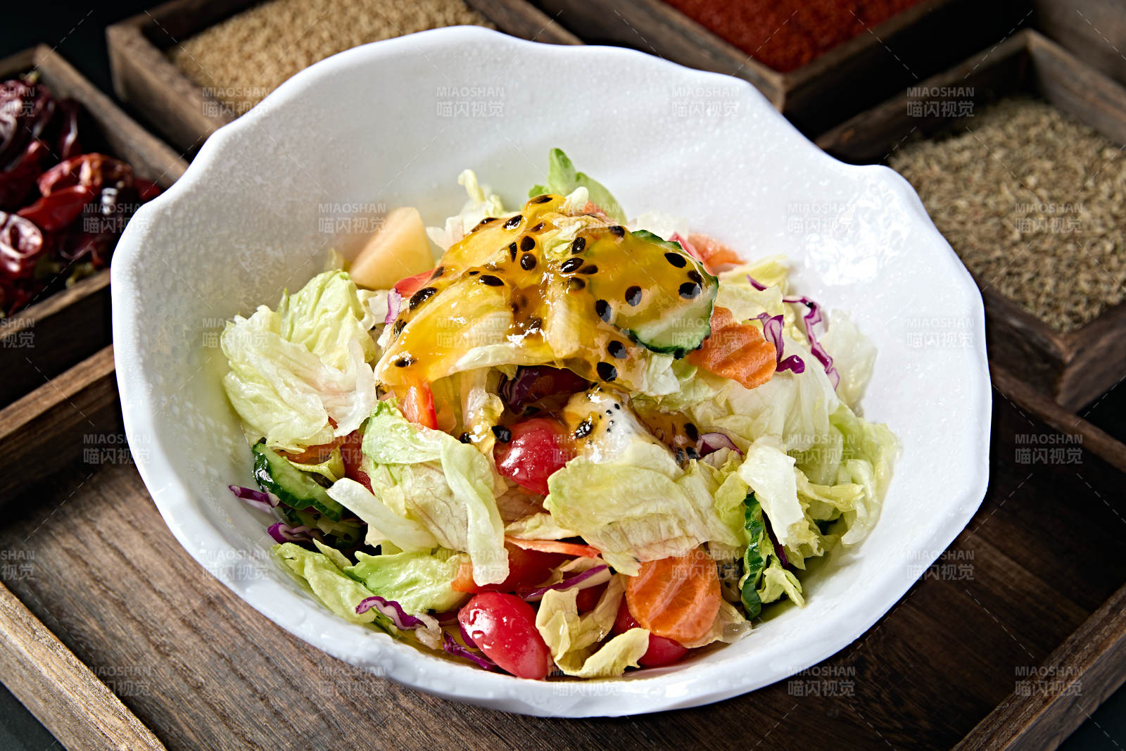 百香果果蔬大拌菜图片