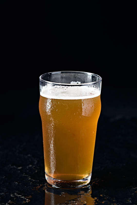 自制醇香冰镇精酿啤酒图片