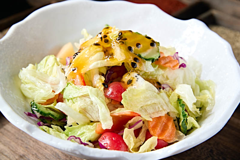 百香果果蔬大拌菜图片