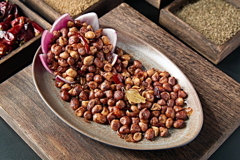 佐酒小吃油炸花生米图片