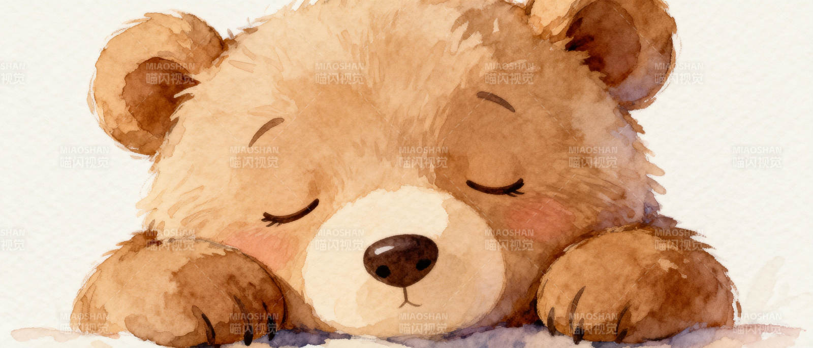 睡熊的温馨时刻图片