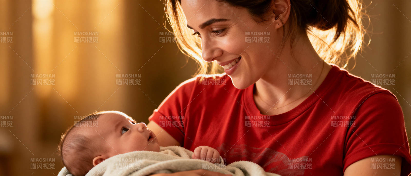 母爱温馨时刻图片