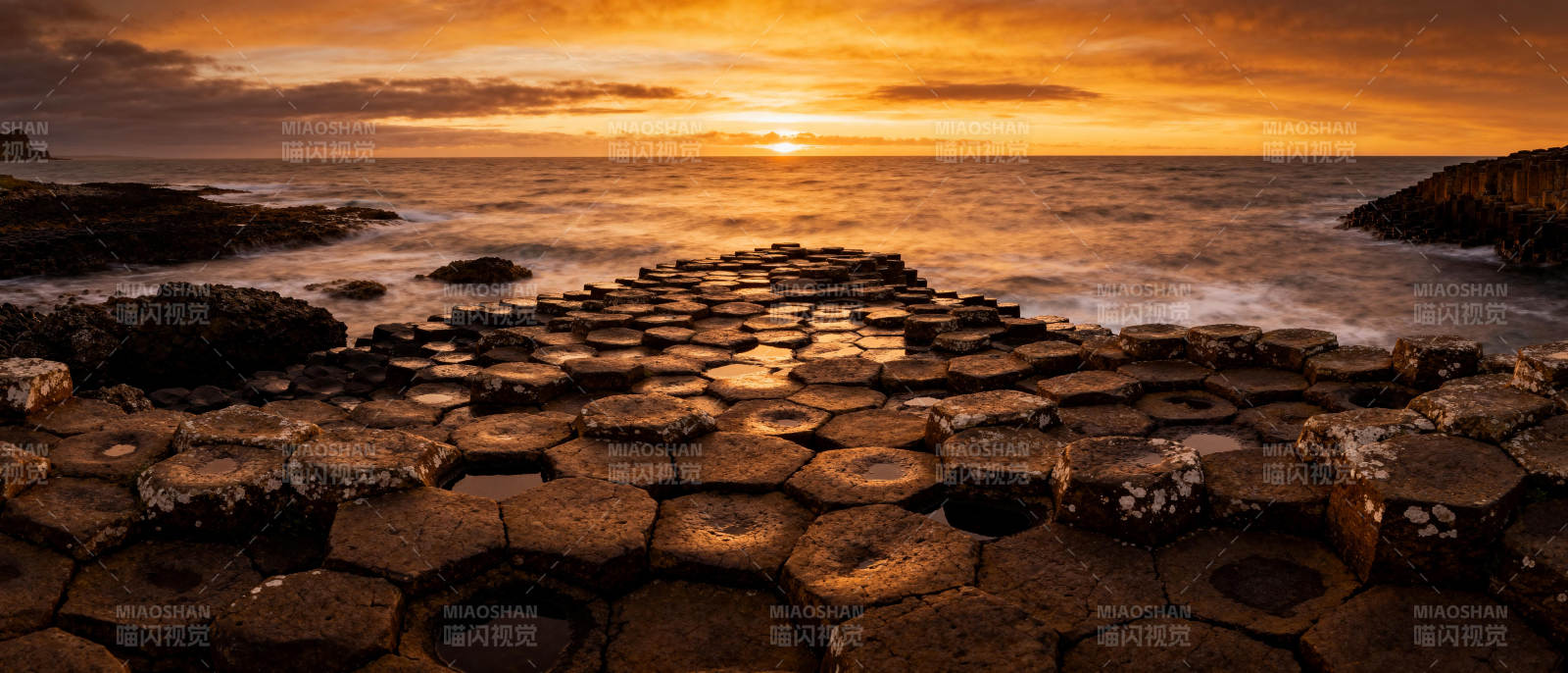 巨人之路日落图片