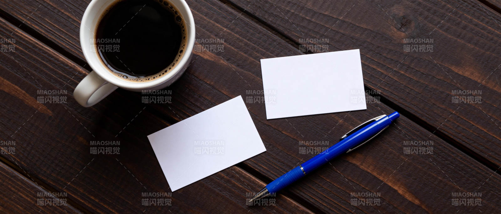 咖啡与便签静物图片