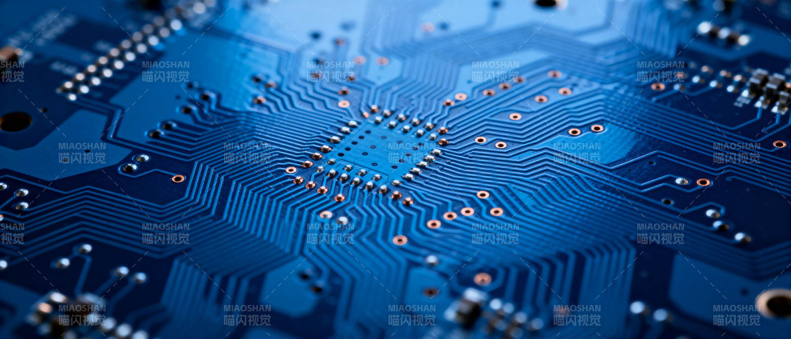电路板特写图片