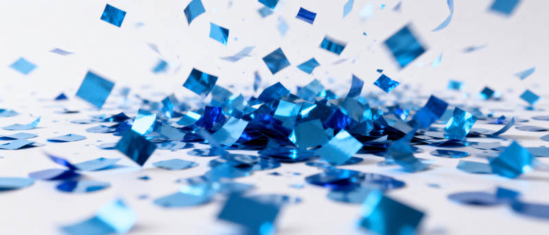 蓝色碎纸飘落图片