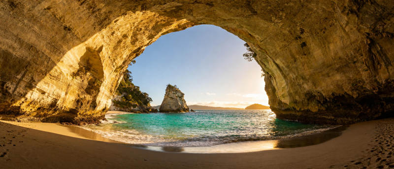 天然拱门海滩美景图片