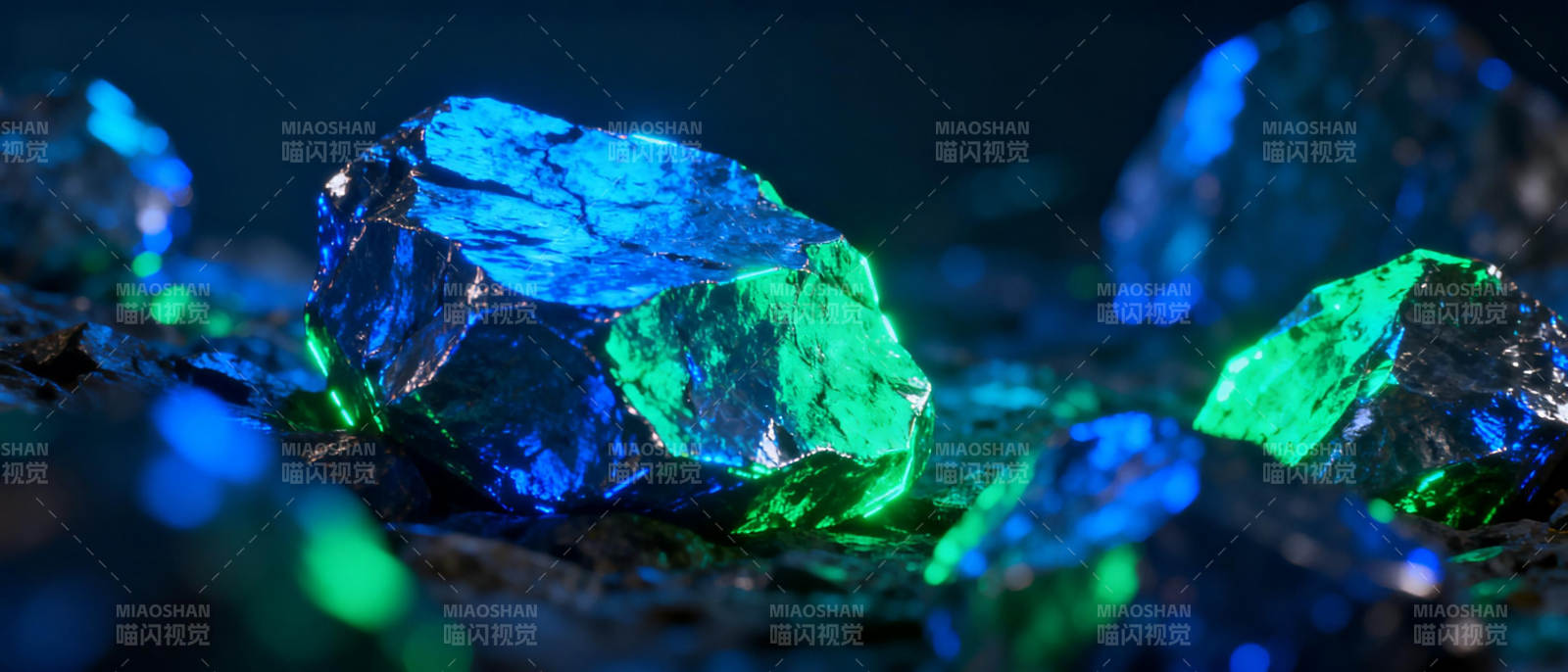 蓝绿晶石闪耀图片