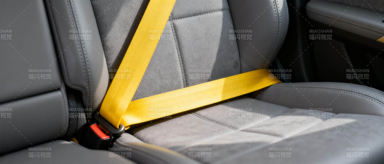 黄色安全带特写图片