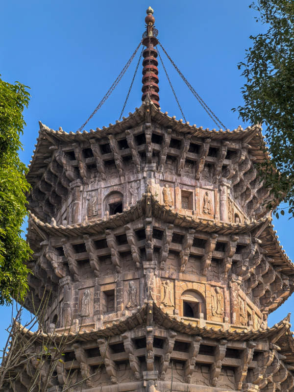 泉州开元寺古塔凌空 雕梁画图片