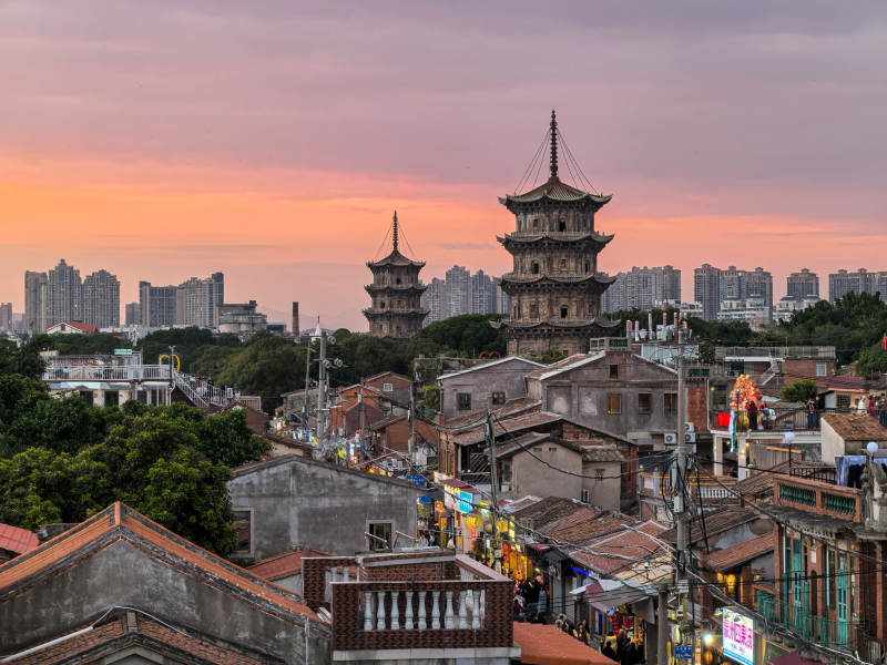 泉州开元寺古塔映霞 城景如画图片