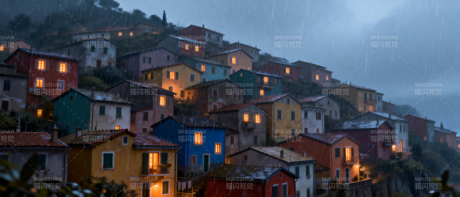 雨夜山城灯火图片