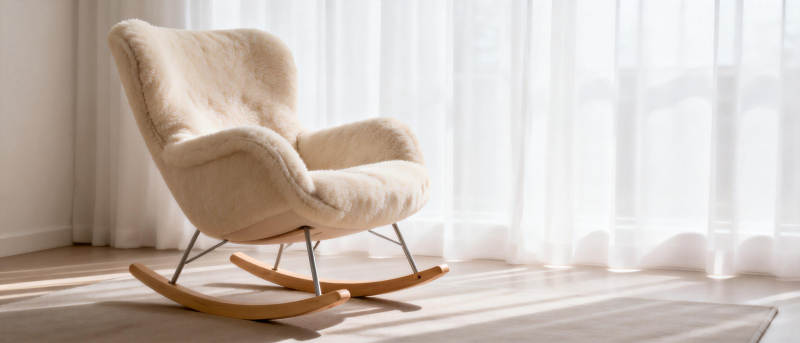 温暖摇椅静享时光图片