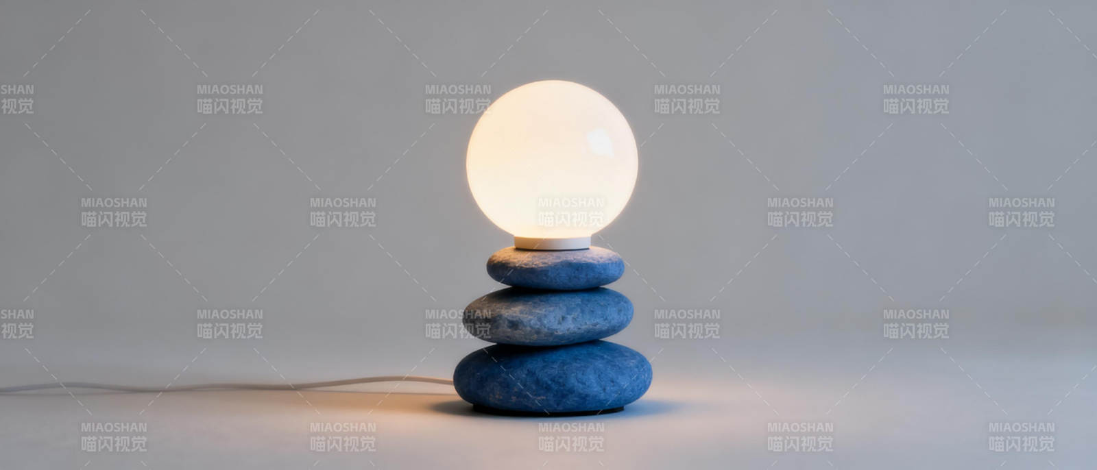 石灯静谧光图片