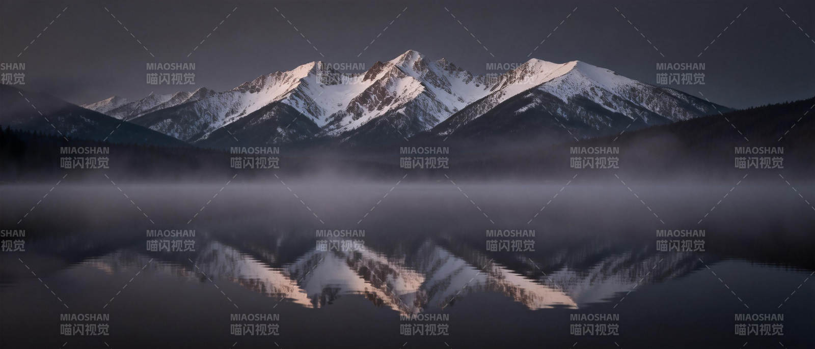 雪山倒影静谧湖图片