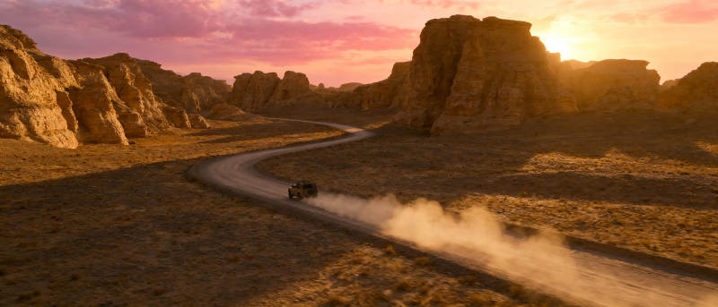 沙漠驰骋 夕阳如血图片